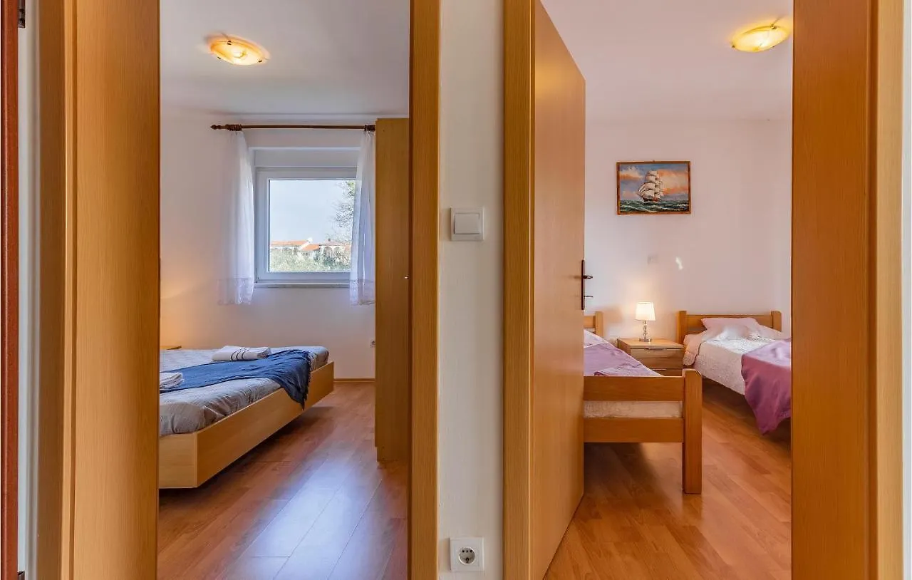 Lovely Apartment In Medulin With Kitchen 0*,