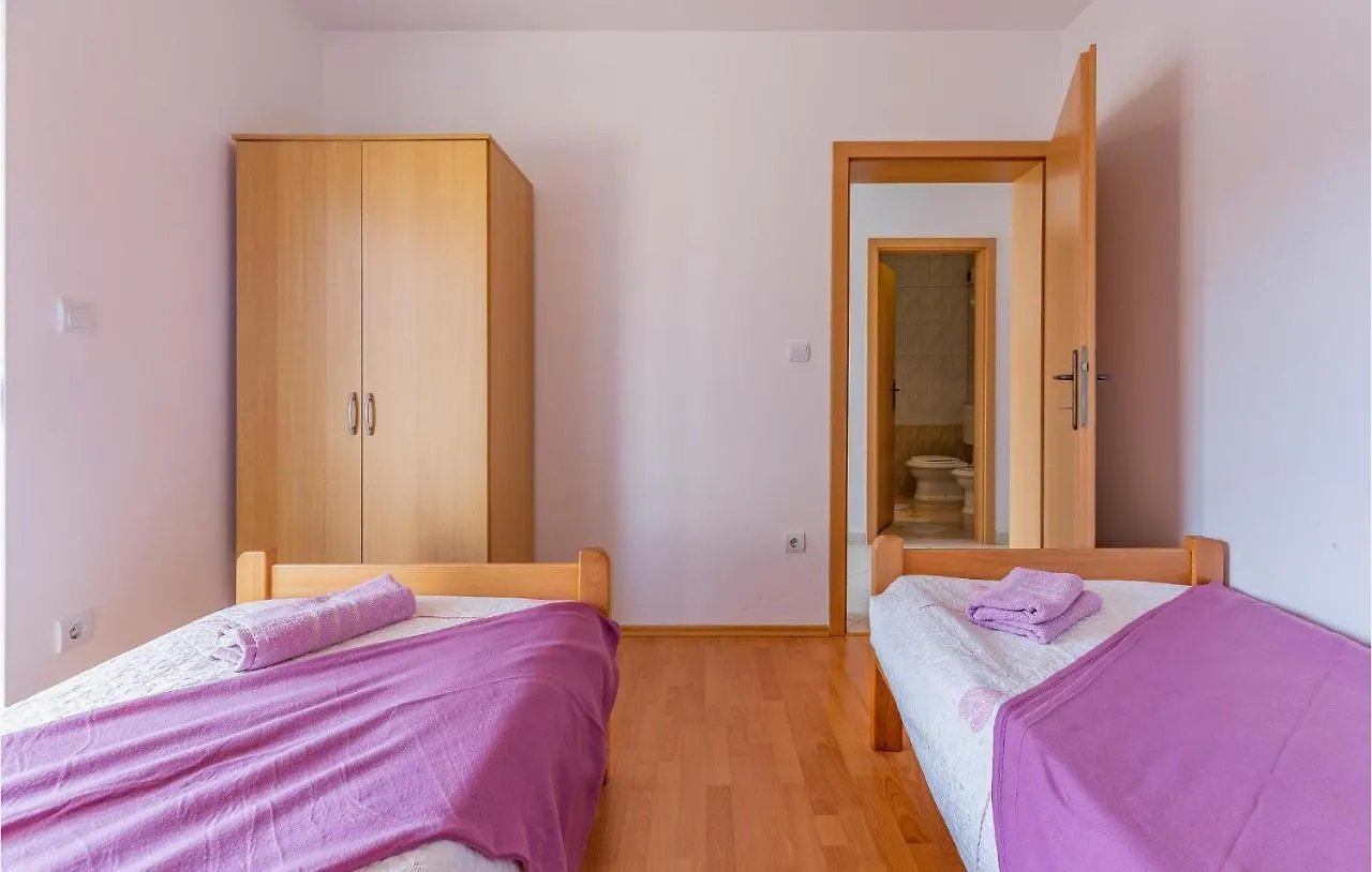 Lovely Apartment In Medulin With Kitchen Croatia